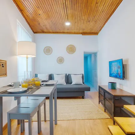 New! Duplex In The Heart Of Alfama 리스본