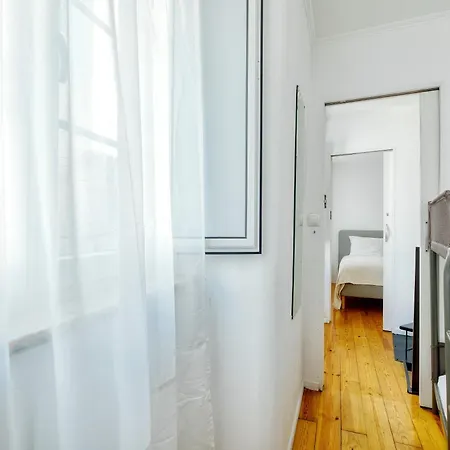 New! Duplex In The Heart Of Alfama * ליסבון