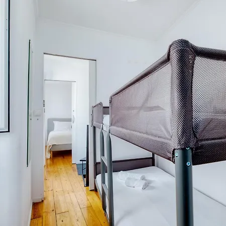 דירה New! Duplex In The Heart Of Alfama *